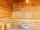 木の香りに包まれる、バレルサウナ時間