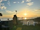 水平線に沈む夕日は必見!