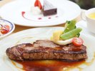 夕食:ステーキ