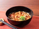 【カレーそば】おそばにカレーと出汁をお好みで合わせて、カレー蕎麦もお楽しみいただけます。