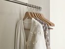 ハンガーラック(客室タイプにより仕様が異なります)