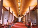 【本館メインロビー】天井高いロビーは、まさに「建築美」