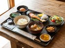 【朝食】ご飯メニューもご用意が可能です。※前日の15時までの連絡必須 ※旅館宿泊に限る
