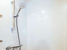 バスタブのついていないシャワーのみのタイプのお部屋もございます。