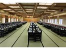 【宴会場】大潮の間(イス・テーブル形式)御膳、椅子・テーブル席も、ご要望に合わせてレイアウト可能