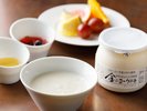 【朝食ブッフェ】岩手県産食材を中心とした約60種類のメニューをお楽しみください。