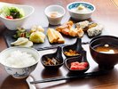 【朝食ブッフェ】岩手県産食材を中心とした約60種類のメニューをお楽しみください。