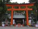 【櫛引八幡宮】南部藩の総鎮守で、国宝や重要文化財を有し、老杉が立ち並ぶ歴史ある神社です。