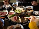 【馬肉料理】十和田やその周辺地域では、馬肉料理が古くから親しまれ馬刺しや馬肉の燻製などが楽しめます。