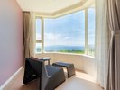 アジアンスイートの海が見える部屋で楽しいひと時を!