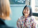 【フロントスタッフ】笑顔でお出迎え、チェックイン対応しています♪
