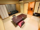 【8畳和室一例】8畳の和室スペースに広縁が付いています♪
