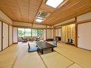 【芳泉-ほうせん】客室から中庭を眺めながらごゆっくりお過ごしいただけます
