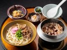 【レストラン】タコ釜飯の濃厚な味わいと、うどんのさっぱりとした味わいをご堪能ください