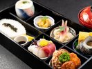【レストラン】多彩な料理が詰まった、山口の食文化を一度に楽しめる贅沢な一品です