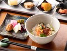 【朝食ブッフェ】京都錦市場「枡吾」のお漬物を使った贅沢茶漬け。自分だけのアレンジで。