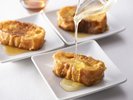 【朝食ブッフェ】ライブキッチンで出来立てのフレンチトーストをご用意。