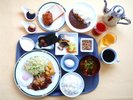 朝食平日メインプレート・盛り付け例