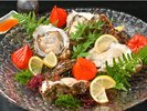 夏季限定の“ 岩ガキ ”は、食べ応えのある大きなプリッとした身が絶品です!