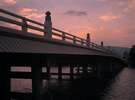瀬田の唐橋「瀬田の夕照」と呼ばれ、近江八景の一つです。