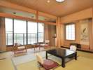 四季折々の豊かな瀬田川(琵琶湖)の風景を望む伽k室