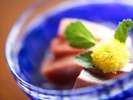 当館では琵琶湖でとれた川魚料理を中心とした湖国会席料理
