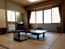 【ゆったり12.5畳和室<みちのく>】広々12.5畳の角部屋。ご家族や女子旅などにも人気です。