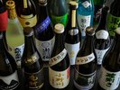 山形の地酒を豊富にご用意。米沢牛や郷土料理とともに、地元の銘酒をお楽しみください。