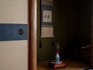 【和室6畳トイレ付】女将が毎日生ける季節の花が床の間を彩る。その日だけの表情で、お客様をお迎えします
