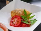 揚げ物「じゃがいも粉吹き揚げ トマト・チーズ」
