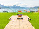 芦ノ湖一望のガーデン。HAKONE HOTELのベンチはおすすめのフォトスポットです。
