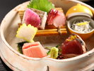 【2026秋】お造り/カツオやイサキ、クロマグロなど。それぞれにおすすめの3種の刺身醤油をご用意