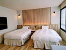金山杉を使用した客室です。床はフローリング仕様。 □禁煙 □3名様での利用可能
