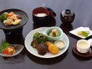【子ども膳】一例 小学生向けの夕食メニューです。