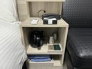 甚平はテレビの下、もしくはベッドサイドの家具にございます。