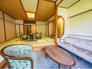 一般客室【新館川側】広々和室 12.5帖 (48平米)