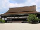 京都の歴史を見続けている京都御所紫宸殿。