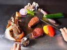 ディナーイメージ ホテルで優雅なディナータイムをお過ごしください