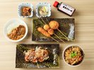 串カツや日替わりのカレー、季節限定提供のかやくご飯もオススメです!