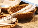 お子さま用食器や椅子もご準備がございます!