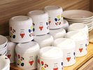 お子さま用食器や椅子もご準備がございます!