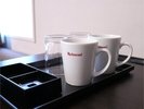 全室にマグカップとグラスのご用意がございます。