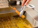 大阪名物・串カツはライブキッチンで!
