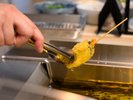 大阪名物・串カツはライブキッチンで!