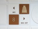 各エレベーターフロアには大阪ならではのモチーフが描かれています♪大阪城!