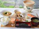 【ご朝食】嬉野名物・温泉湯どうふも並ぶ和定食