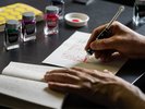お好みのカラーインクで、色を通して書き留めることで、自分との対話や新しい文学を味わうことができます。