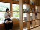 客室にはさかざきちはるさんの希少作品を多数展示。実際に手に取ってお楽しみ頂けます。