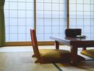 <和室10畳>木々の揺らぎを眺めながら、日々の喧騒からの解放感ん浸る