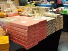 【売店】菓子・小物類から、料理長特選の梅干や明太子等取り揃えております